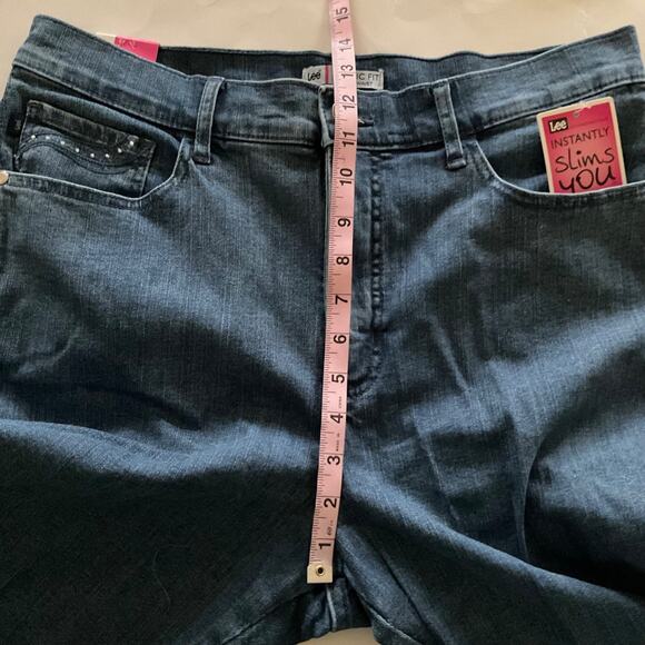 NWT Lee Women Instantly Slims Classic Fit Slim Straight Leg Denim Jeans 16 Blue - Picture 11 of 12